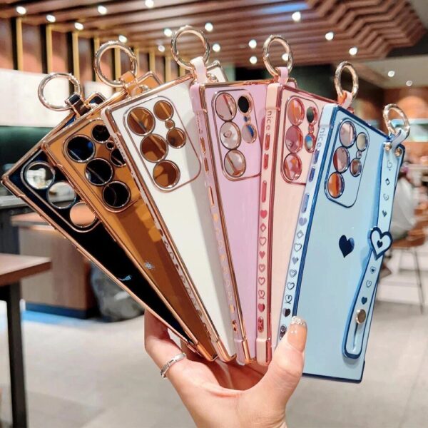 Luxury Heart Wrist Strap Samsung Case - Image 3